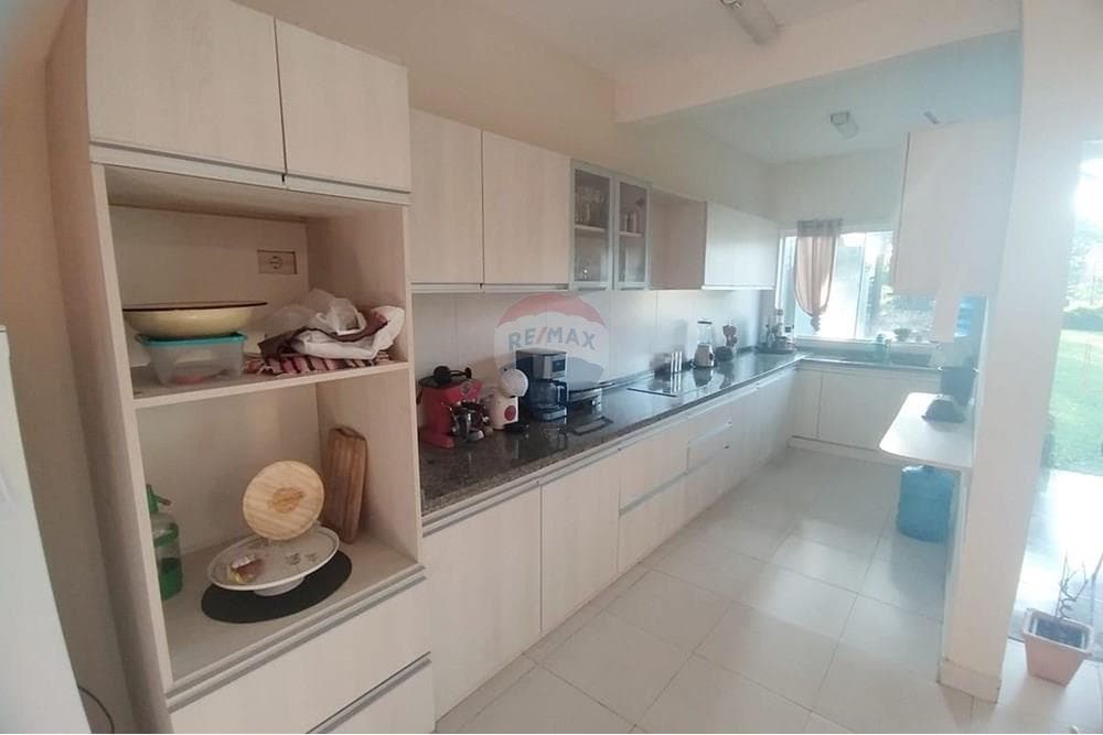 Hermosa casa con 4 hab, en Lambaré, foto 4