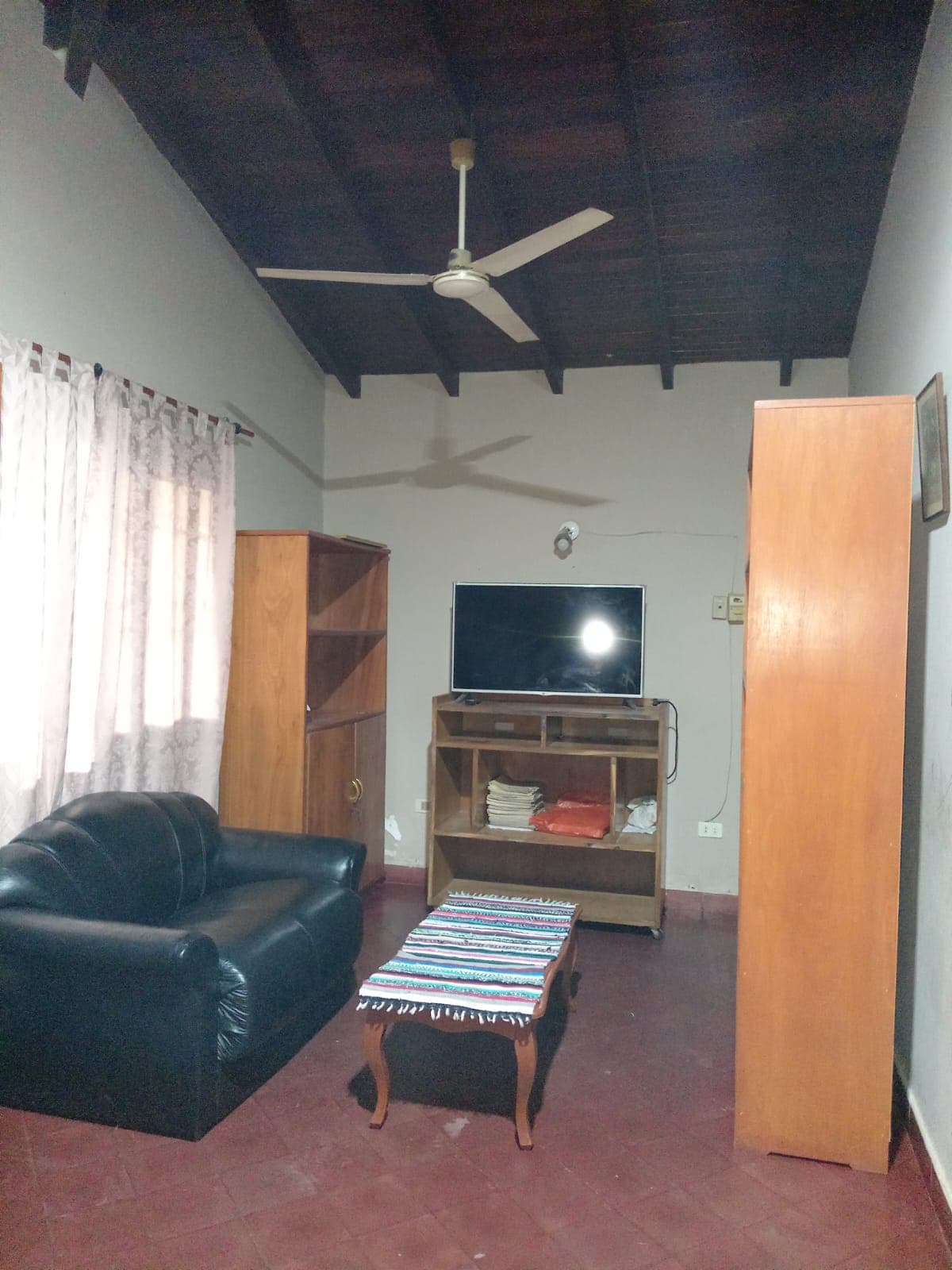 Casa amplia detras de la fabrica de impacto — foto 4