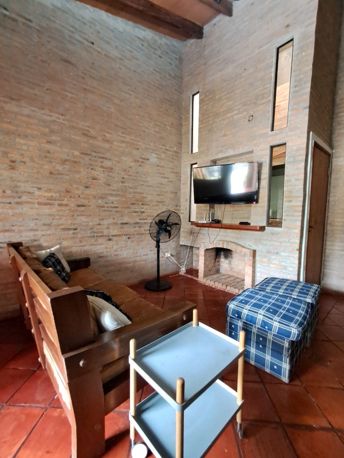 Casa Amoblada De Dos Dormitorios En Luque Zona Los Jardines, foto 2
