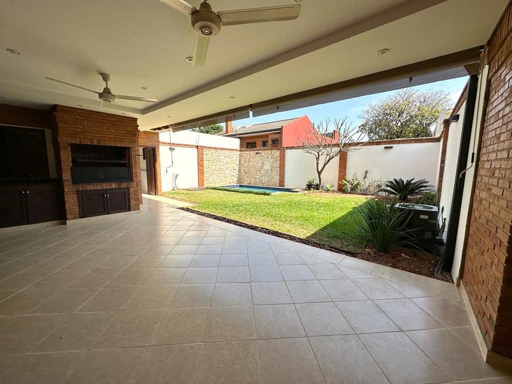A buen precio. Casa de 4 dorm en Las Lomas — foto 3