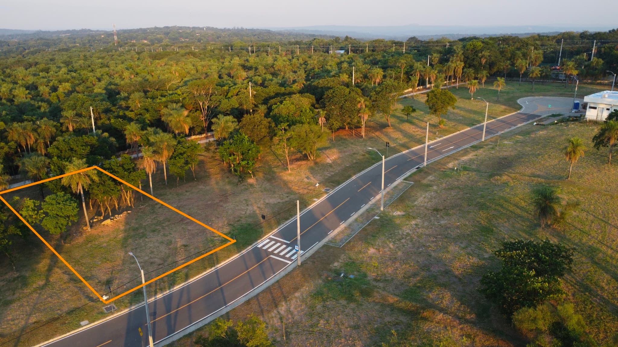 Lote en AquaBrava – Laguna con olas, árboles frutales, financiación — foto 3