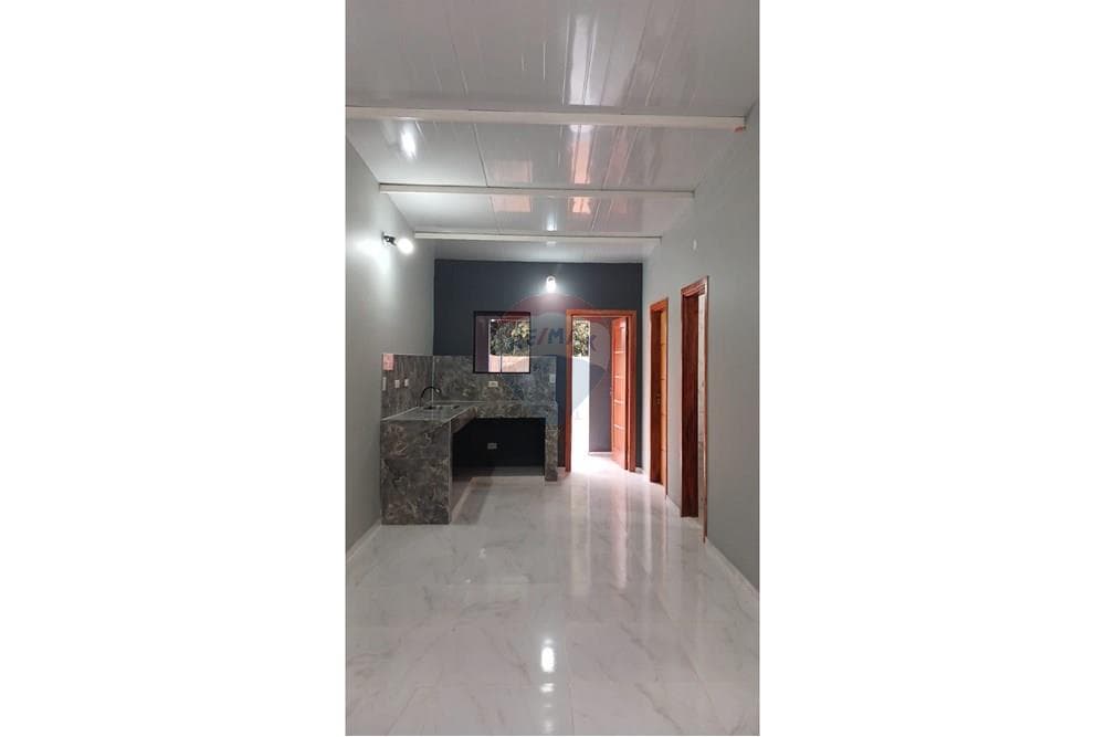 Casa - Alquiler - San Lorenzo, Paraguay, foto 5