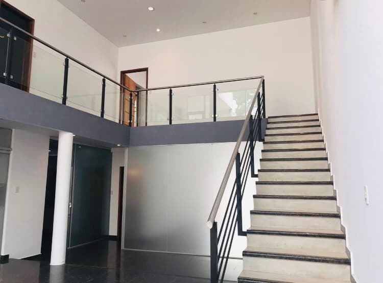 En alquíler hermosa residencia zona Los laureles para vivienda/ oficina — foto 5