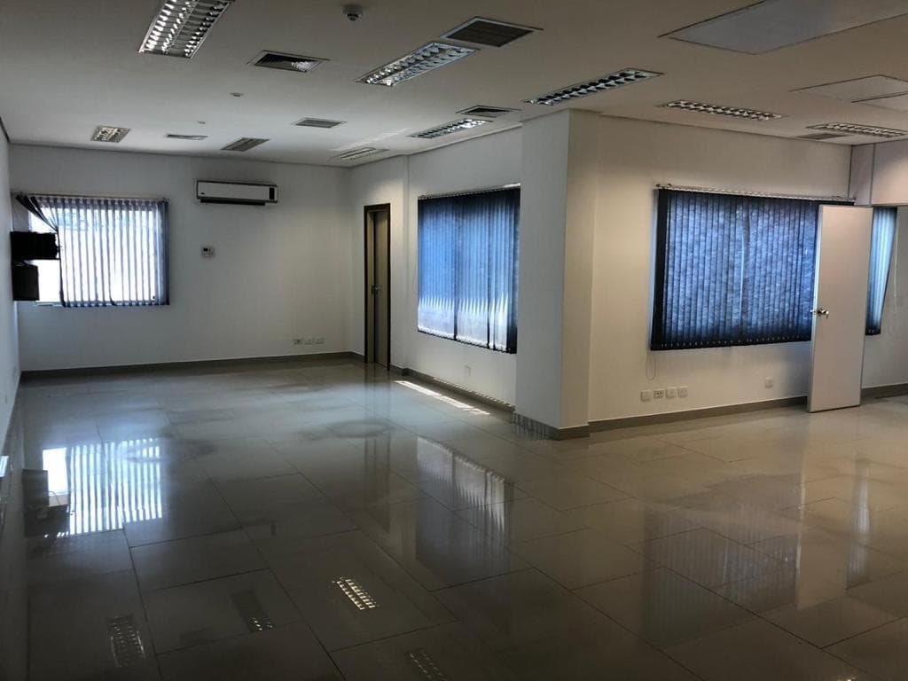 edificio de oficinas con Renta. COD 006, foto 2
