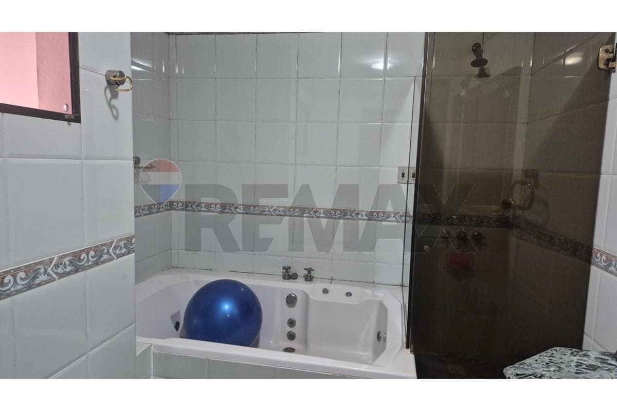 Casa - Alquiler - Lambaré, Central, Paraguay, Agenda una visita! — foto 4
