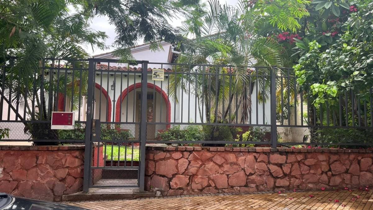 Vendo terereno en barrio Las Mercedes