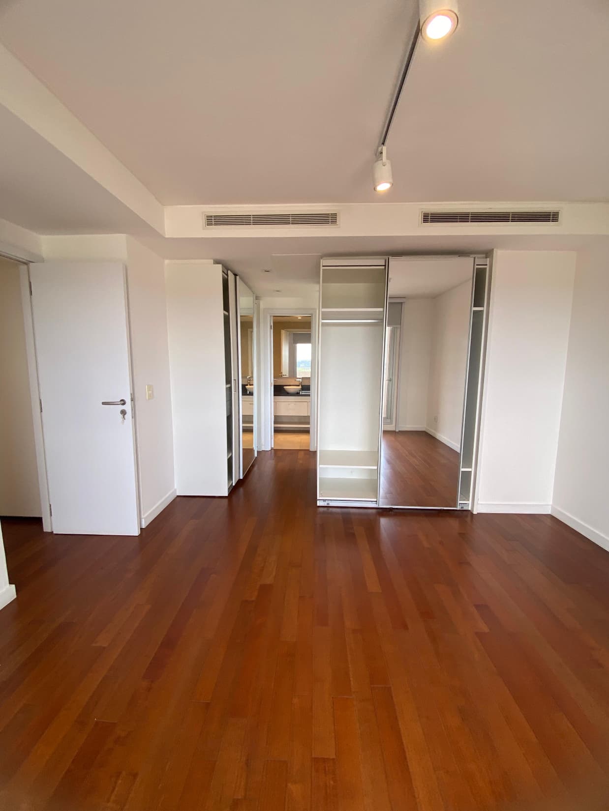 departamento de 3 dormitorios en Sky Tower — foto 1