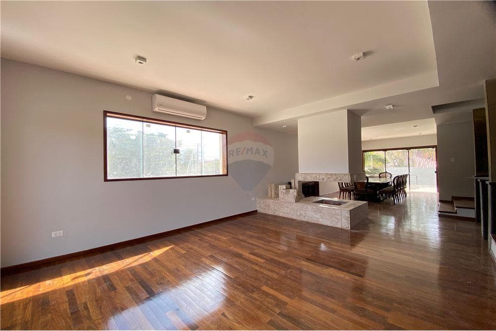 En Alquiler Residencia Exclusiva en zona BCP — foto 4