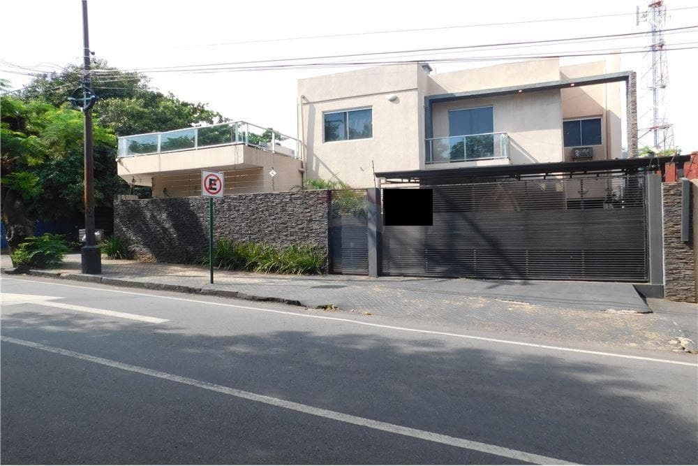 Amplia casa en barrio general diaz, foto 1