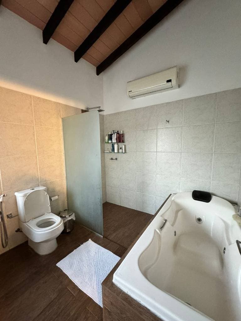 Casa de lujo en barrio Herrera, foto 2