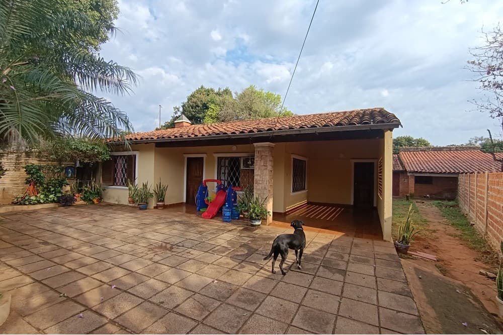 Casa en Capiata