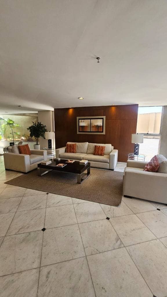 Departamento amplio y lujoso ubicado en el exclusivo Edificio Karimi, foto 4