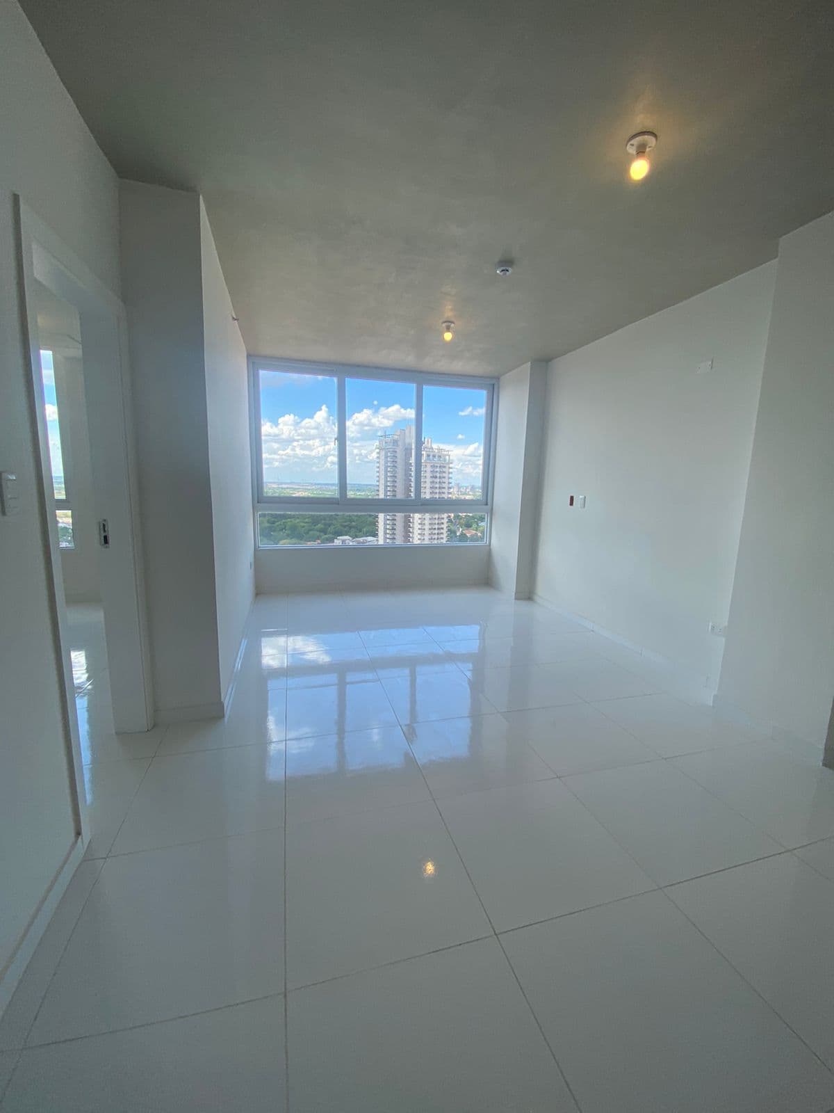 Zona colegio teresiano en alquiler penthouse de 1 dormitorio — foto 1