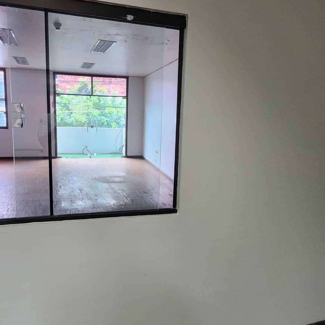 Edificio Comercial de 2 Pisos — foto 5