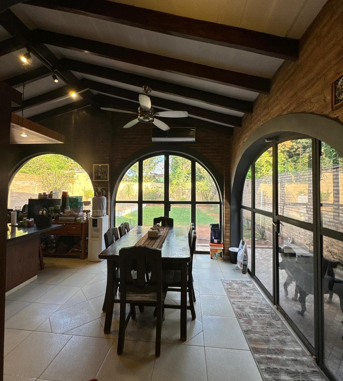 Hermosa casa con pileta en Villa Elisa, foto 1