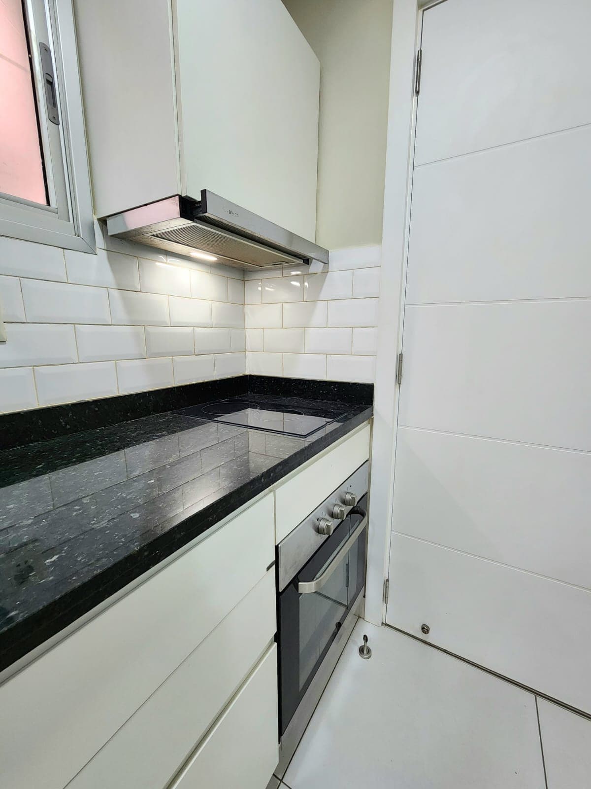 Departamento 1 dormitorio semiamoblado en los laureles — foto 4