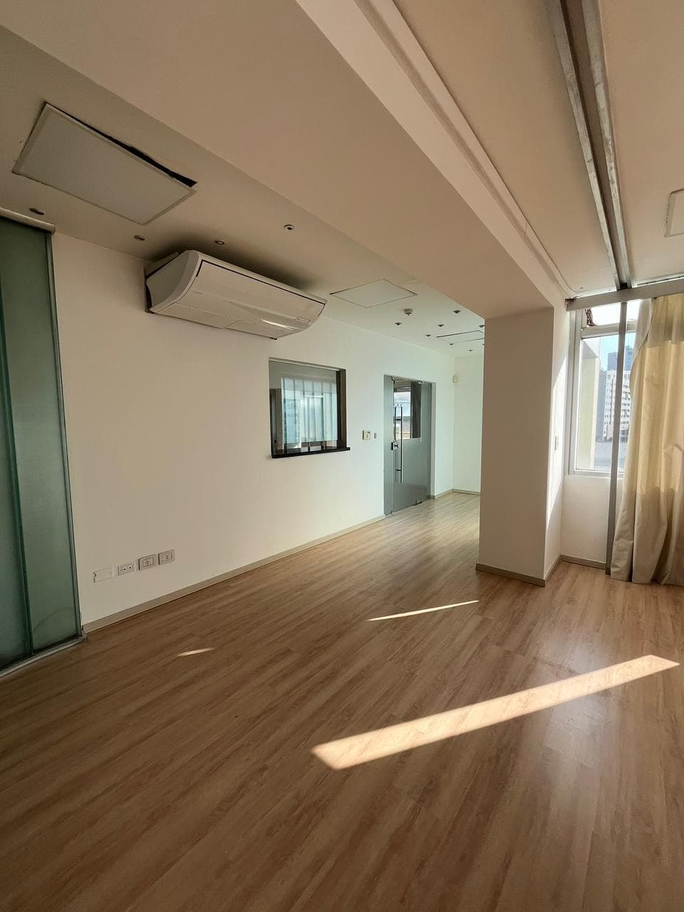 Zona shopping la galería en alquiler oficina de 330 m2 con 5 cocheras, foto 3