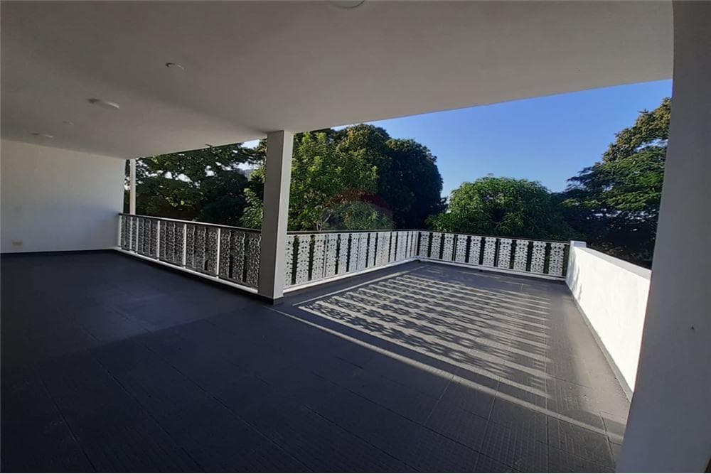 Residencia + terreno bo. Mburicao, Asunción, foto 4