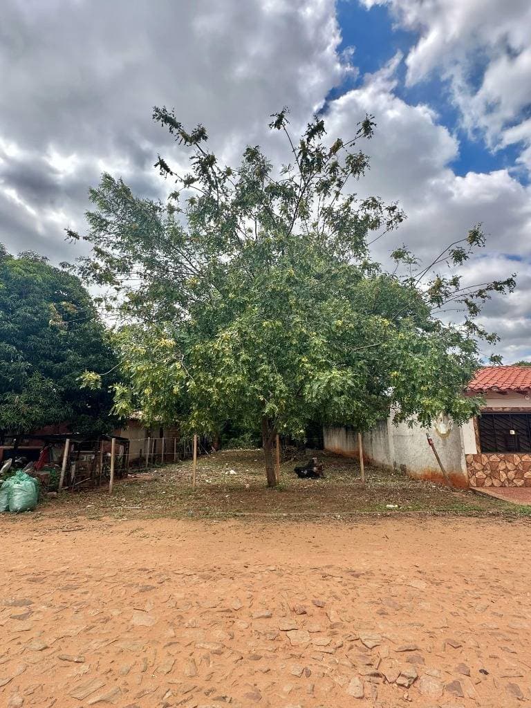 Vendo terreno en loma merlo Luque a pasos de rakiura