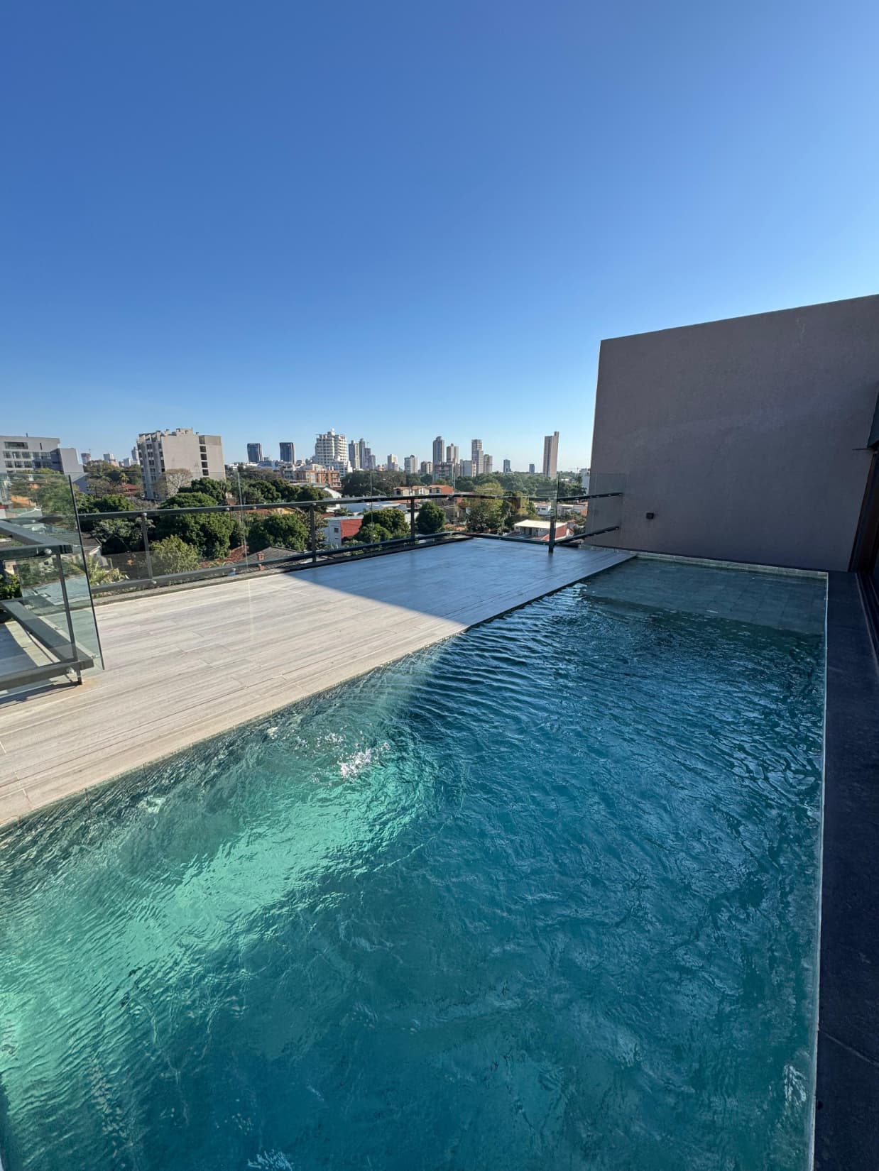 o Alquilo departamento de 2 dormitorios en bo Herrera — foto 1
