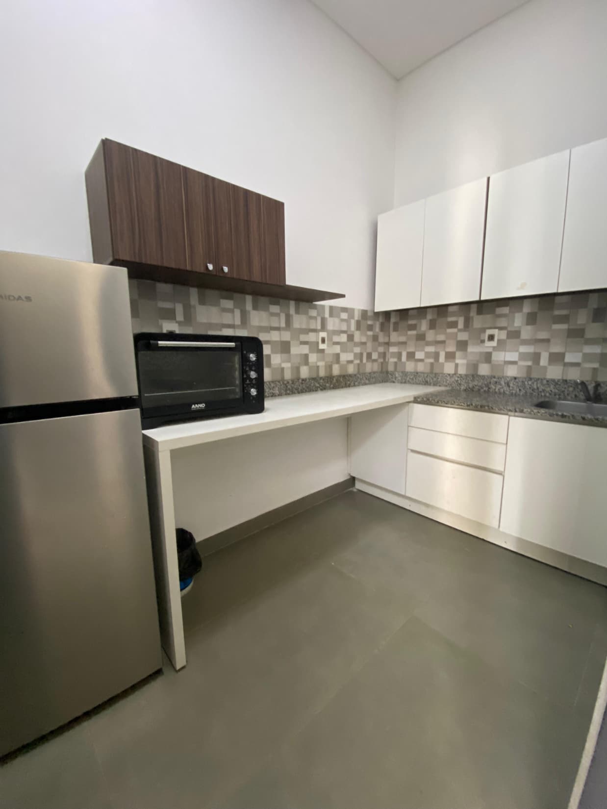 De showroom de 290 m² s/ avda silvio pettirossi – zona aepto y rakiura, foto 3