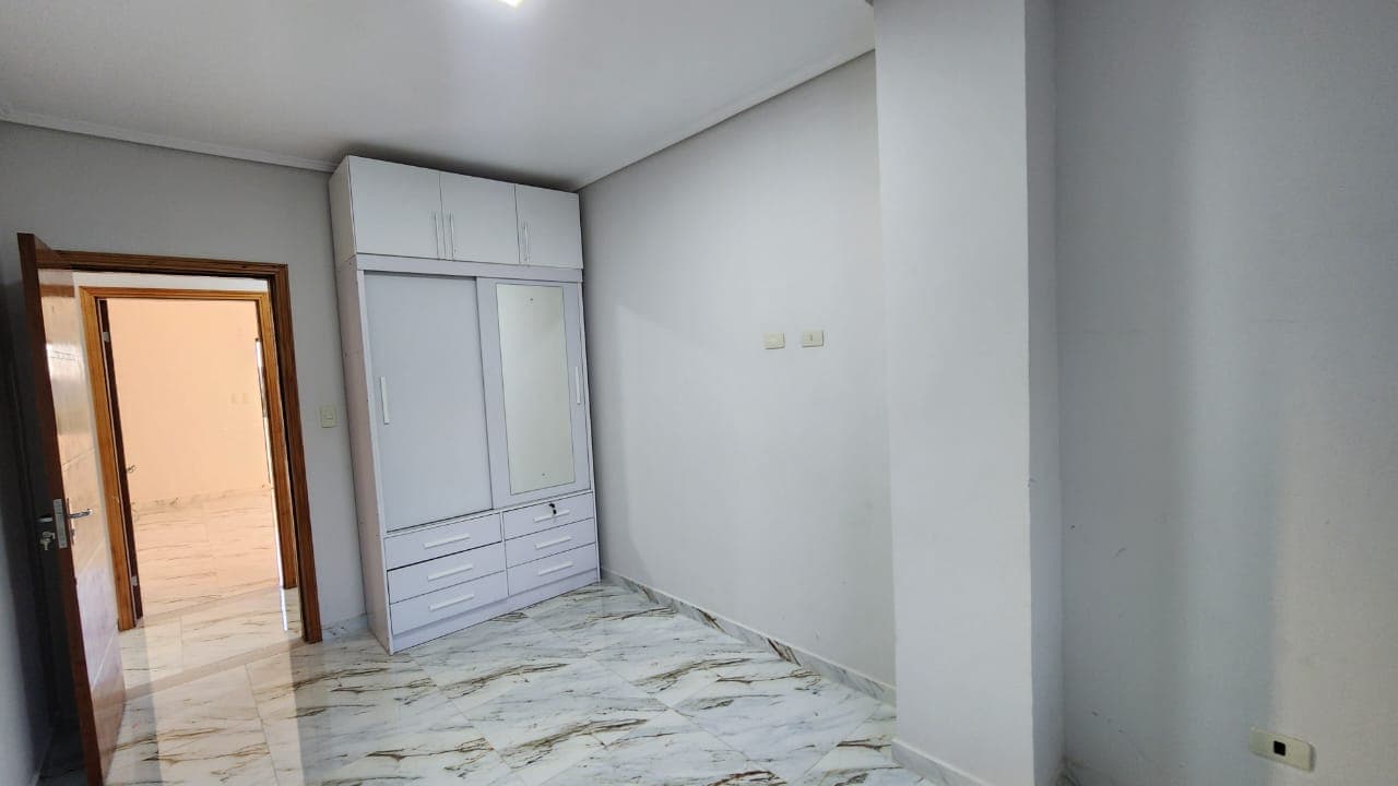 Se alquila amplio departamento a estrenar en Paraná Country Club CDE, foto 4