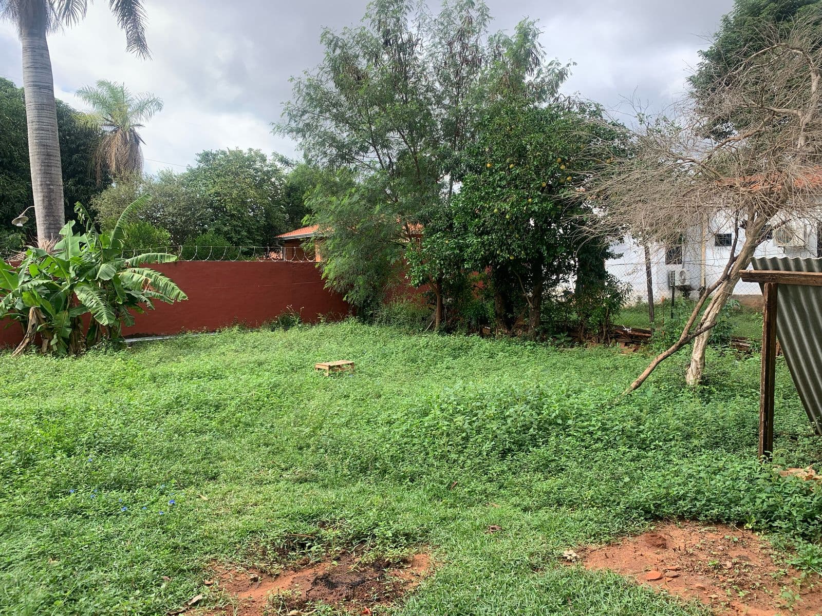 Terreno con casa en capiata barrio retiro, foto 4