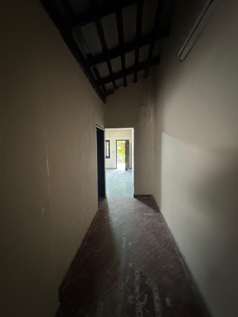 143001140-144, foto 4