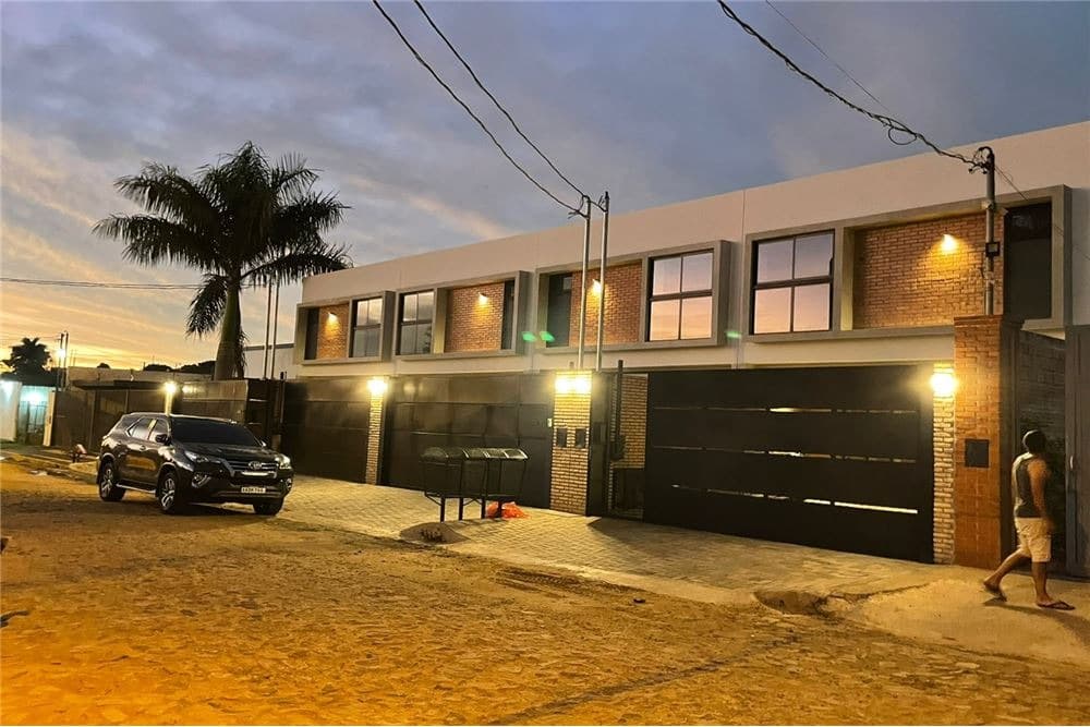 Duplex en zona Palma Loma, Luque, foto 1