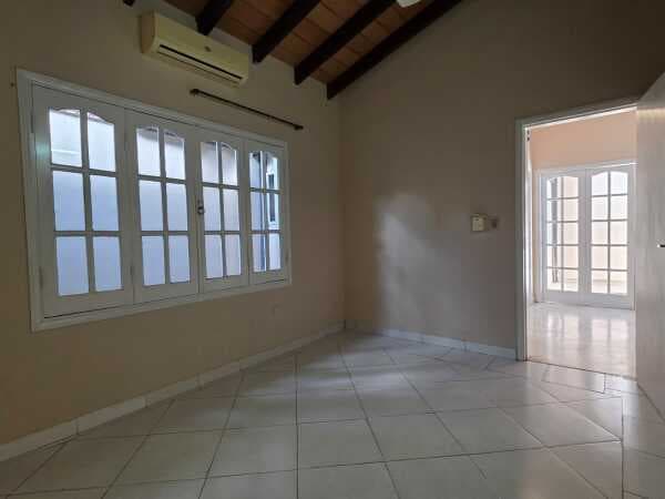 amplia casa de 3 habitaciones en lambare, foto 5