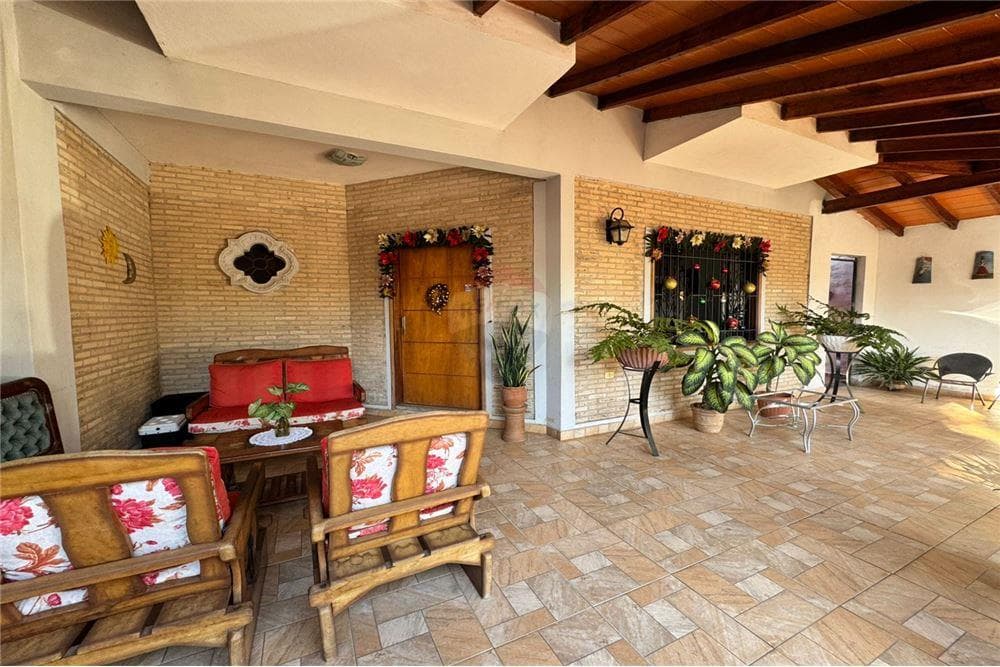 Amplia y espaciosa casa de 2 plantas en b° palma loma, foto 3