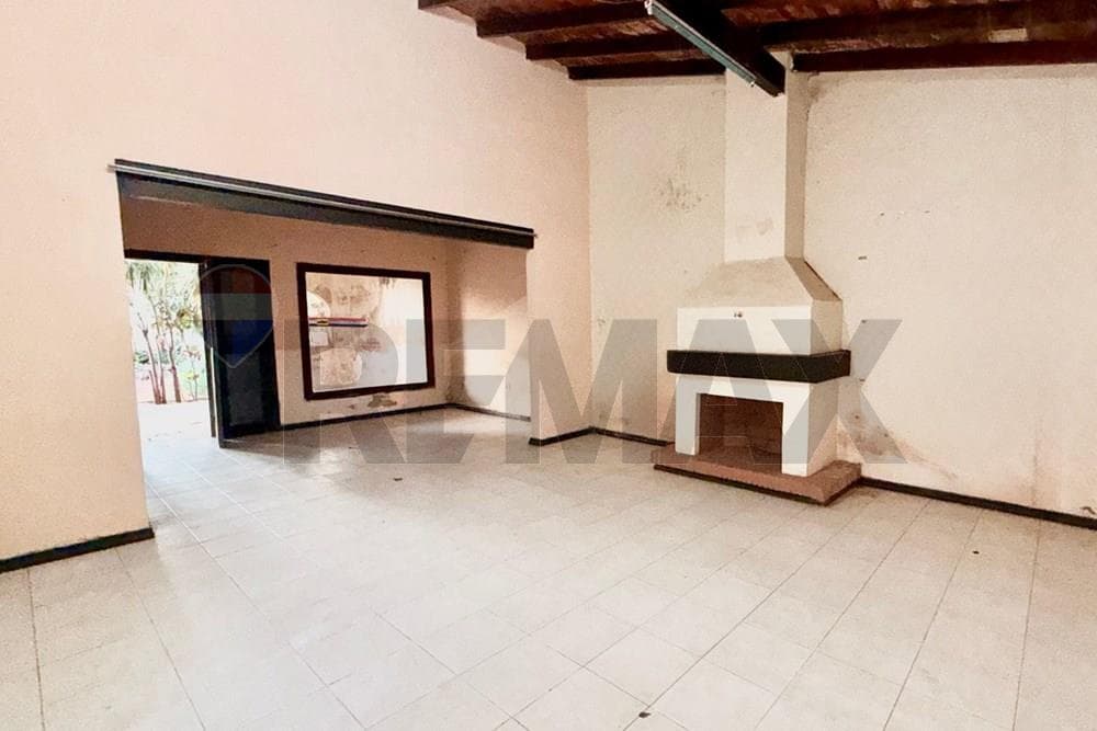 Casa a refaccionar en lambare, foto 2