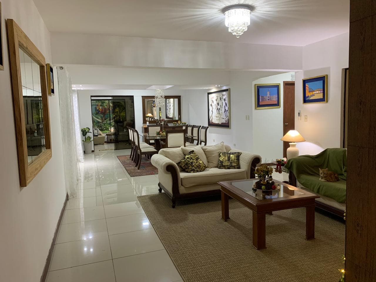 Se vende o alquila exclusiva residencia amoblada con piscina. Bo mcal lópez, foto 3