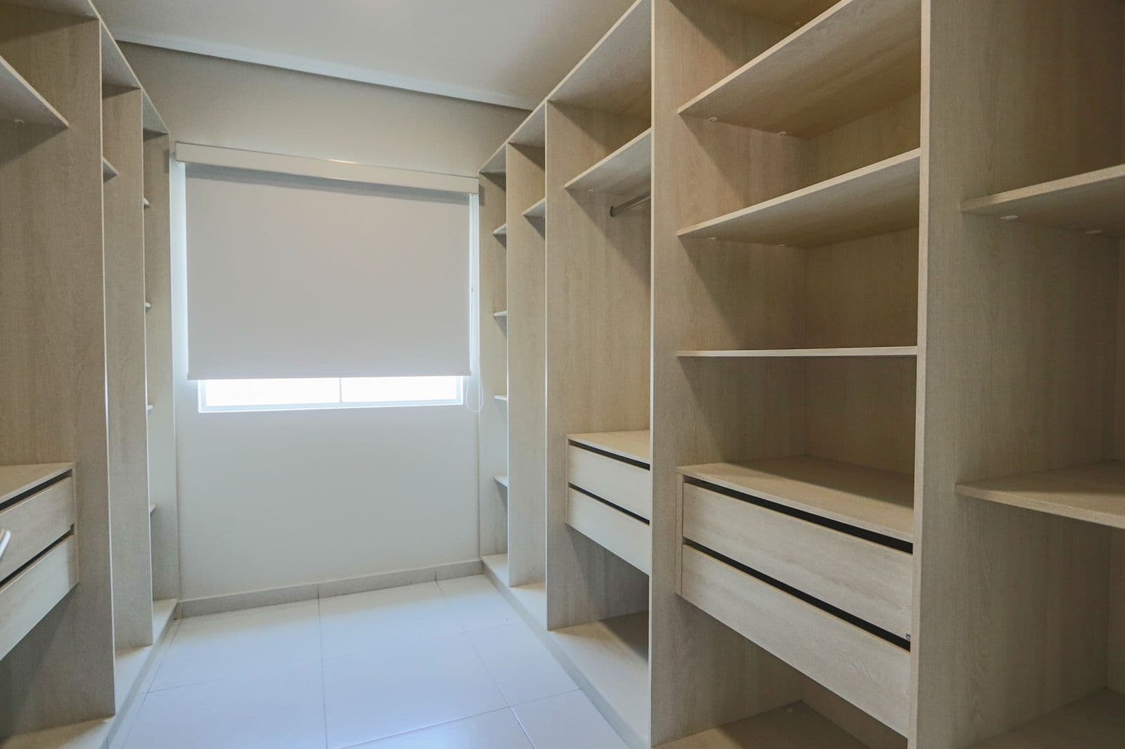 Duplex en barrio mburucuya, foto 4