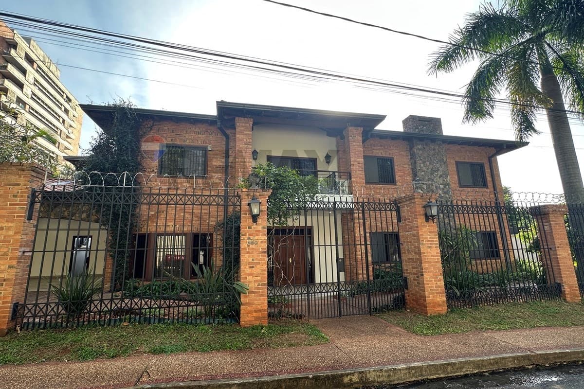 Residencia premium en alquiler zona embajada de los estados unidos