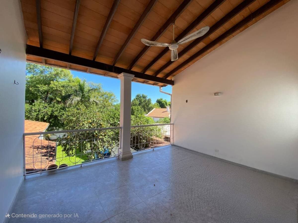 Hermosa casa en barrio Jara, foto 5