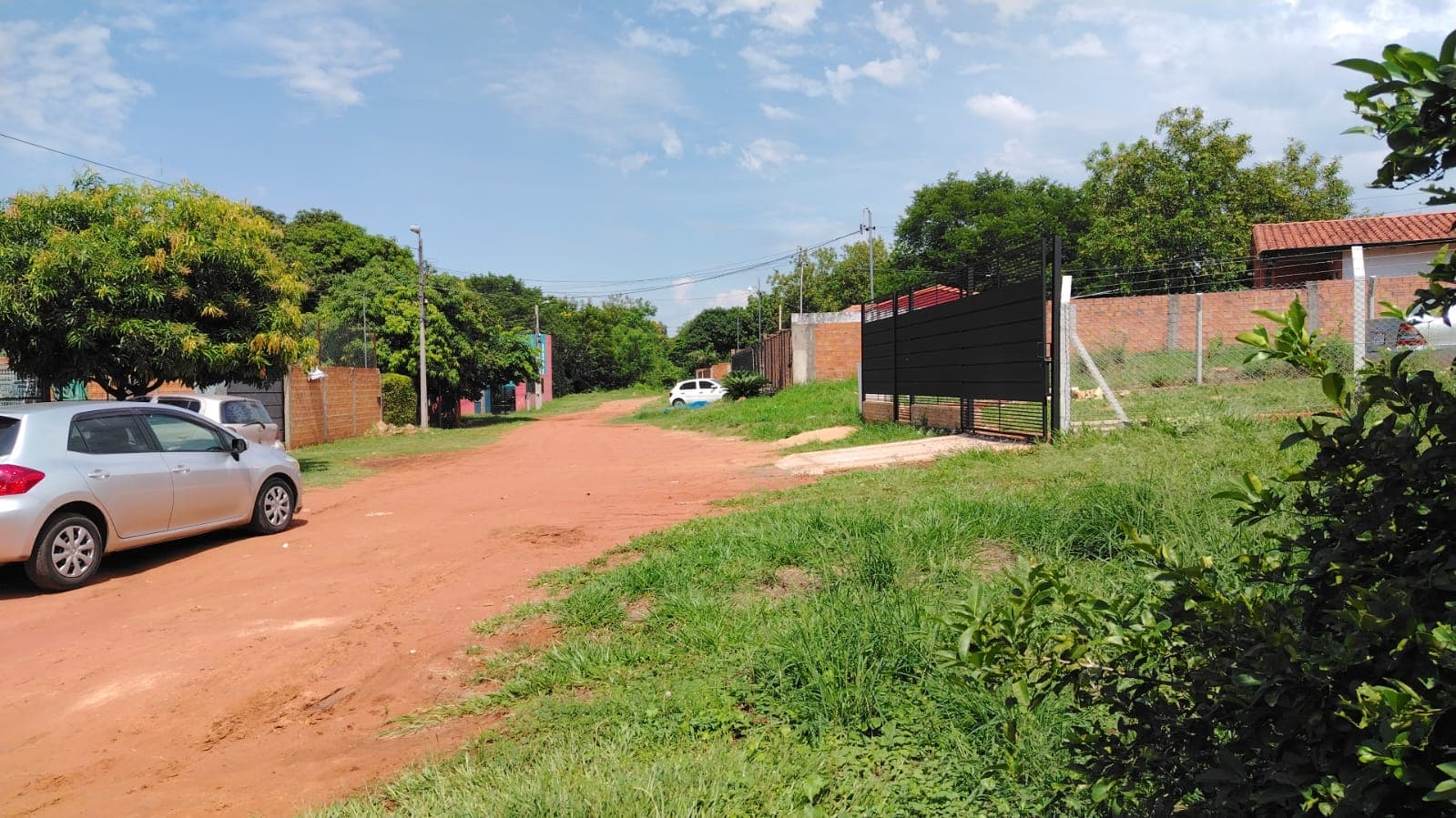 Vendo en el corazon de villa eliza 200.000.000gs