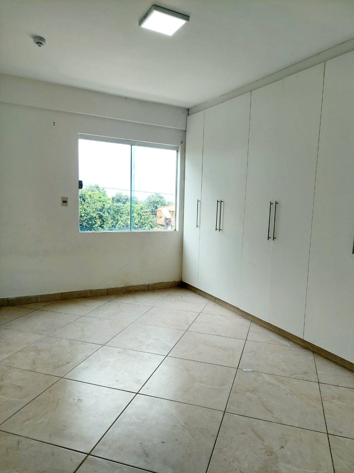 Departamento De 2 Habitaciones + área De Servicio, Zona FéLIX Bogado. cod 096, foto 3