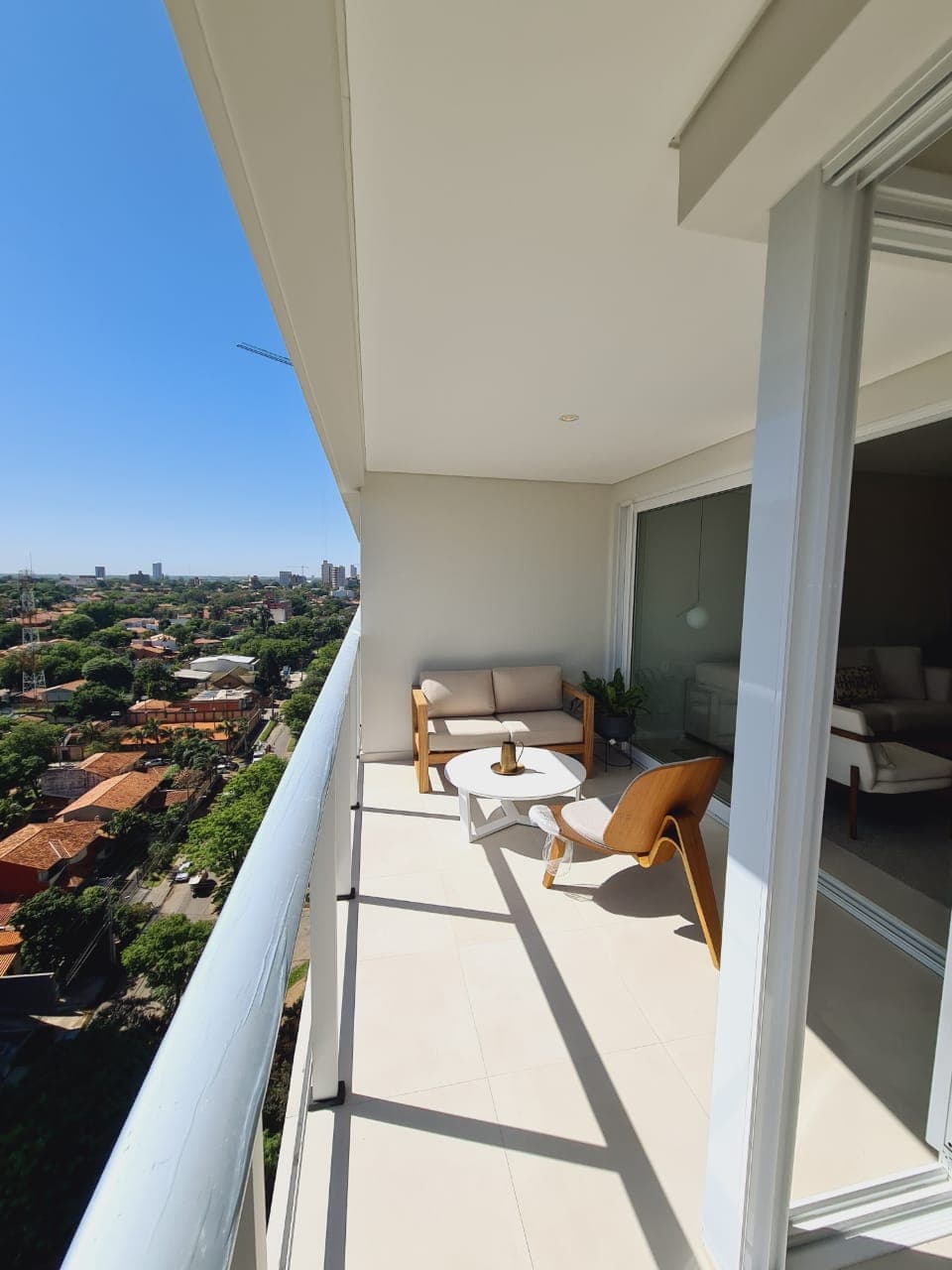 Hermoso y Amplio Departamento en la Zona Molas López-CLAP5209856 — foto 5