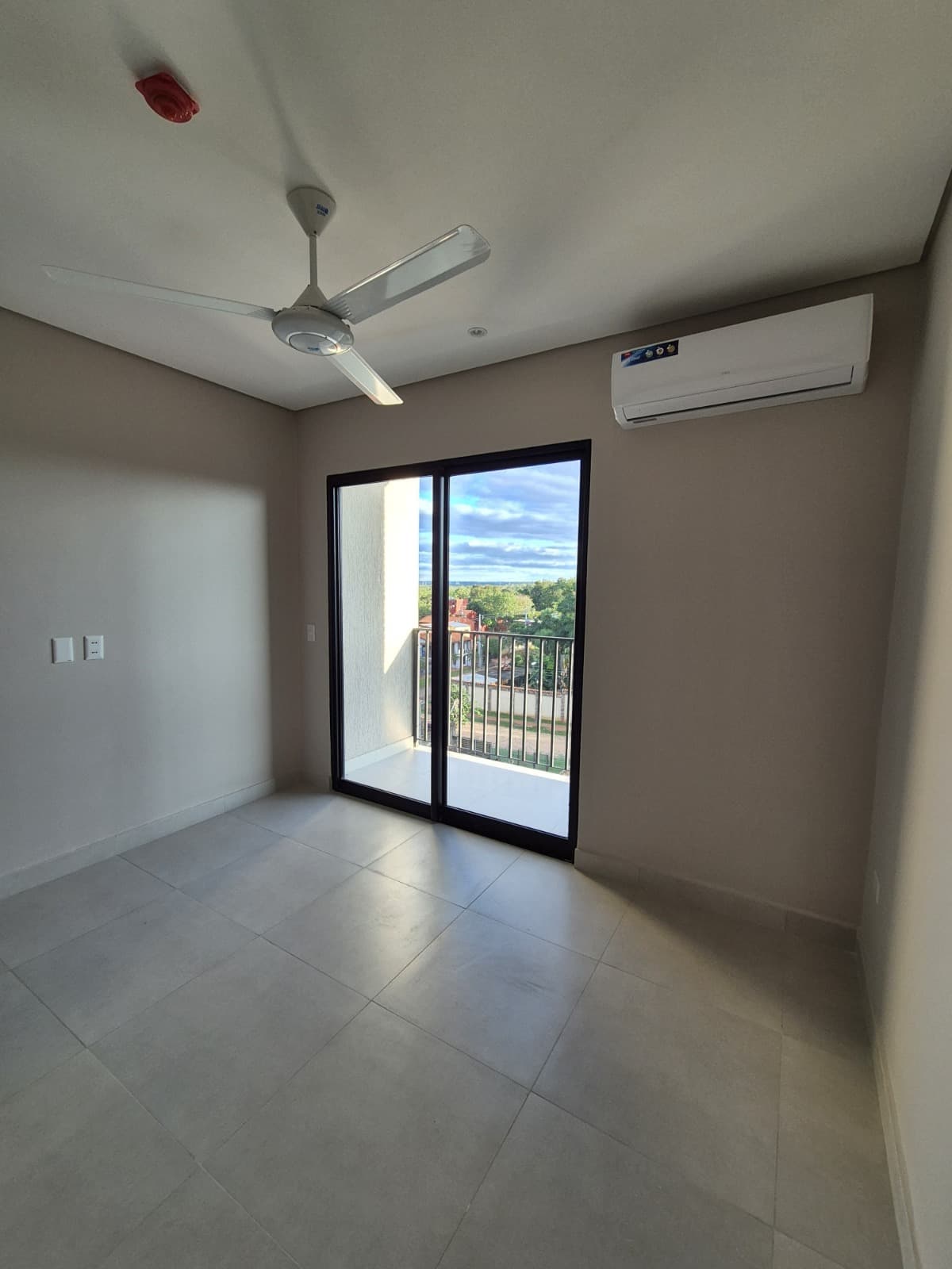Departamento Monoambiente Loma Pyta Zona Umax, foto 3