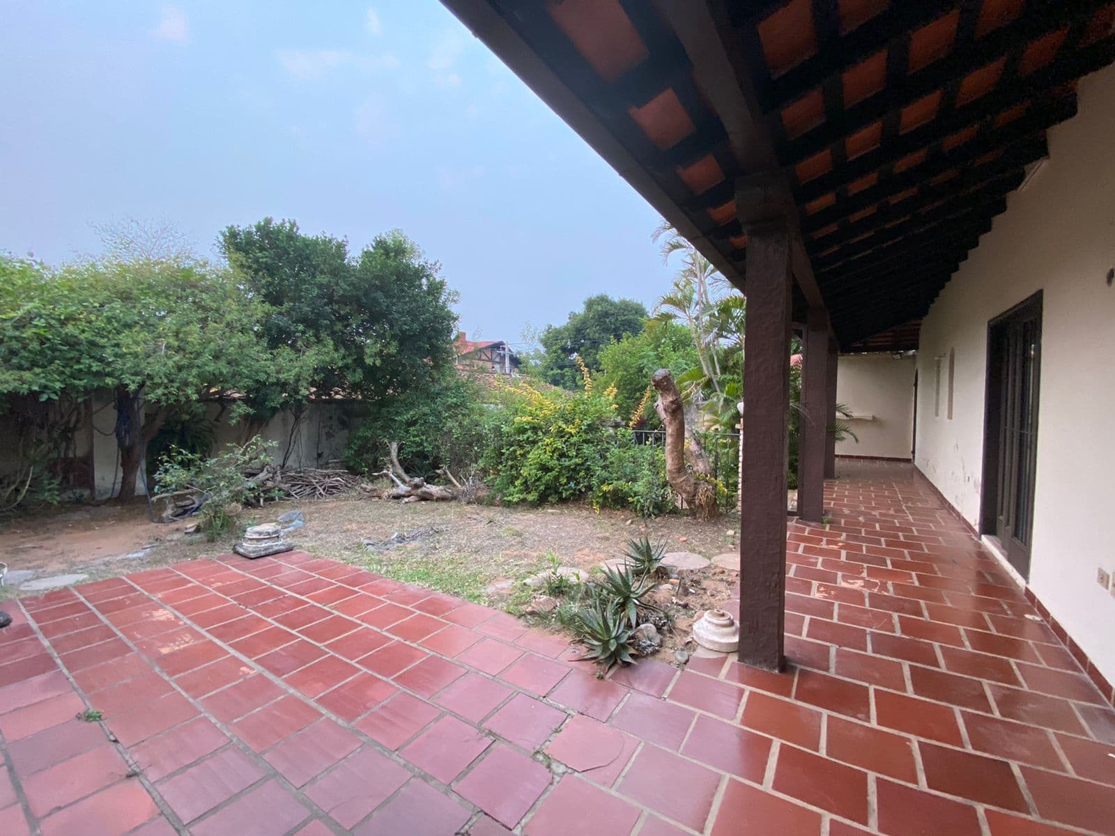 Terreno en Barrio Jara con 18 metros de Frente