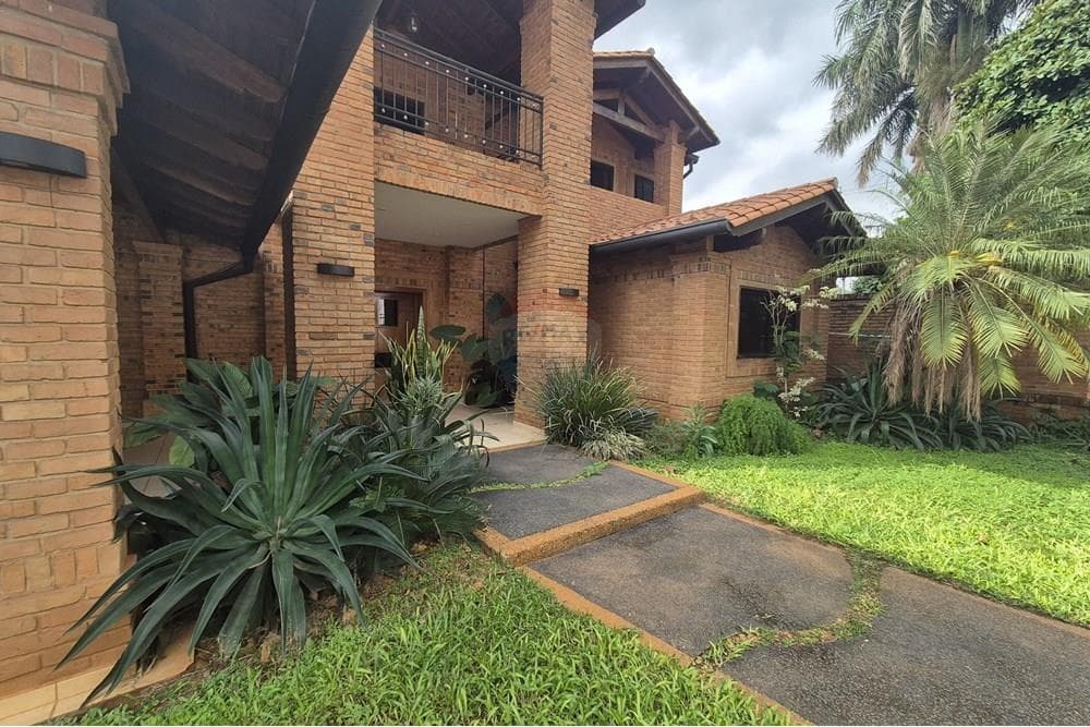 Residencia de 4 dormitorios en Las Lomas, foto 5
