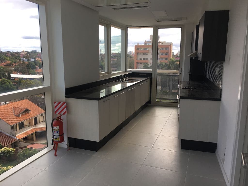 Hermoso departamento 3 dormitorios mas servicio — foto 2