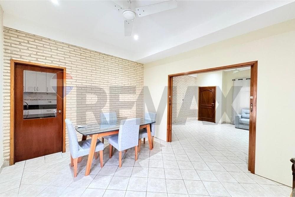 Casa sobre avenida laguna grande, foto 4