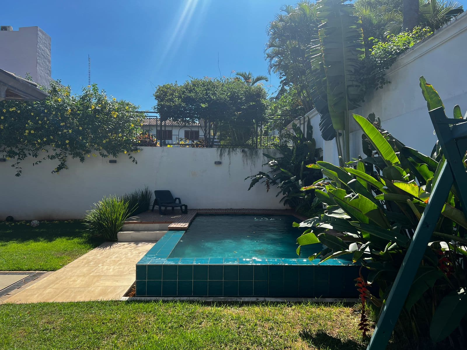 Hermosa casa lambare barrio felicidad, foto 1