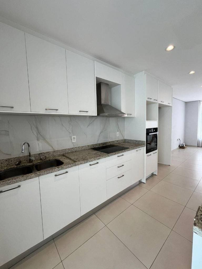 Duplex De 3 Dormitorios A Cuadras Del Materno Loma Pyta — foto 4