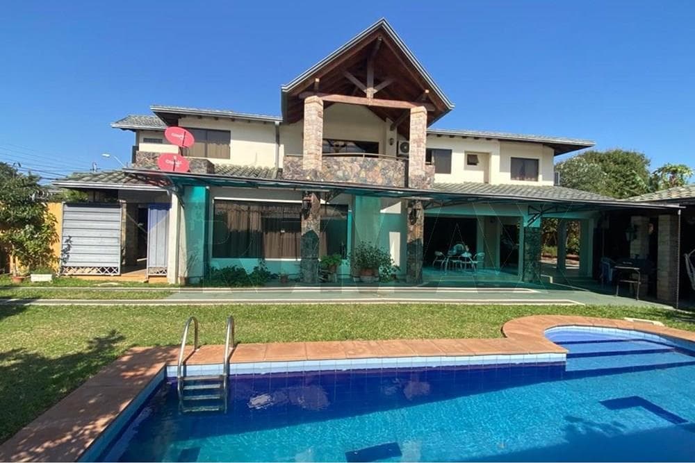Casa en lambare barrio kennedy — foto 2