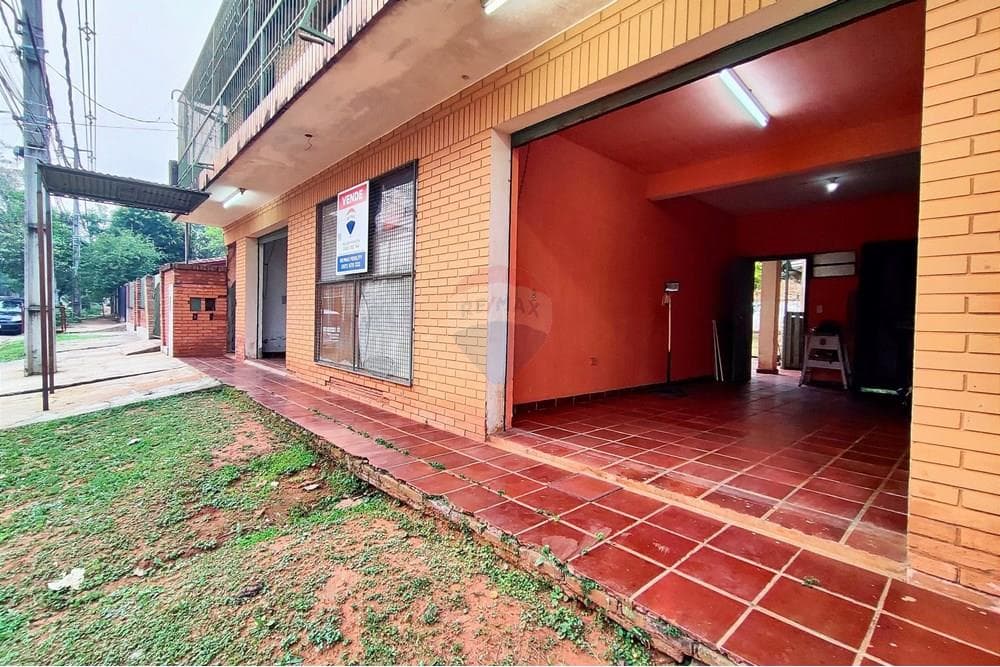 Vivienda con salones comerciales en Luque, foto 3