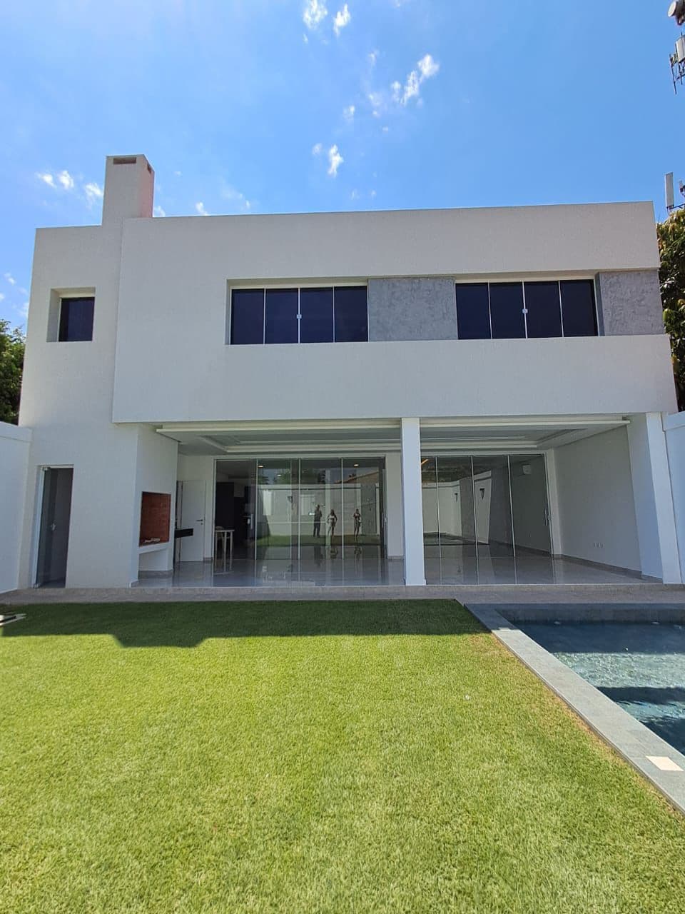 Lujosa Casa Minimalista De 5 Suites A Estrenar En Mburucuya — foto 2