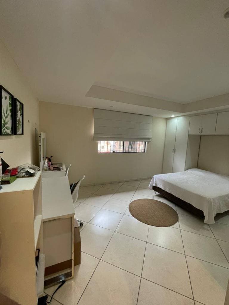 EN ALQUILER! Residencia en Lambaré — foto 4
